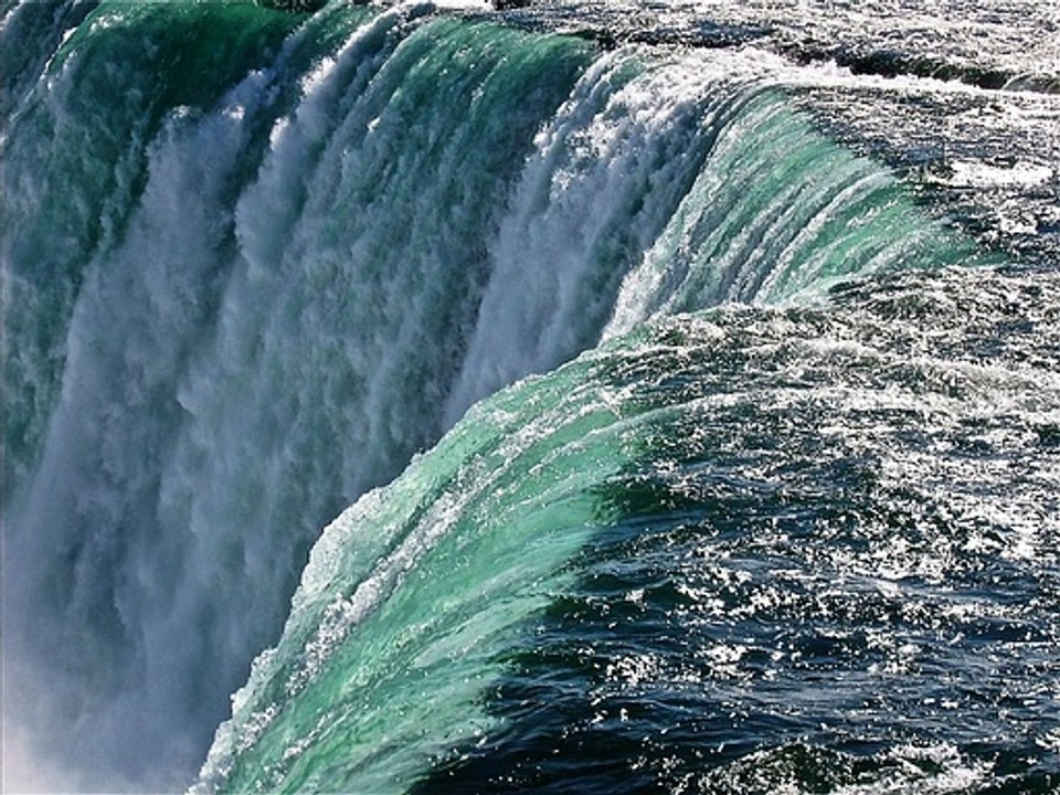 SONIDO RELAJANTE AGUA CALLENDO