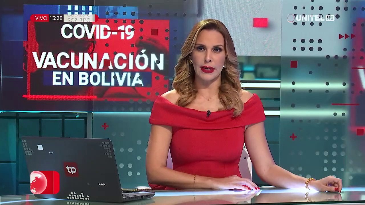 Adultos mayores acuden a recibir su segunda dosis para completar el esquema de vacunación