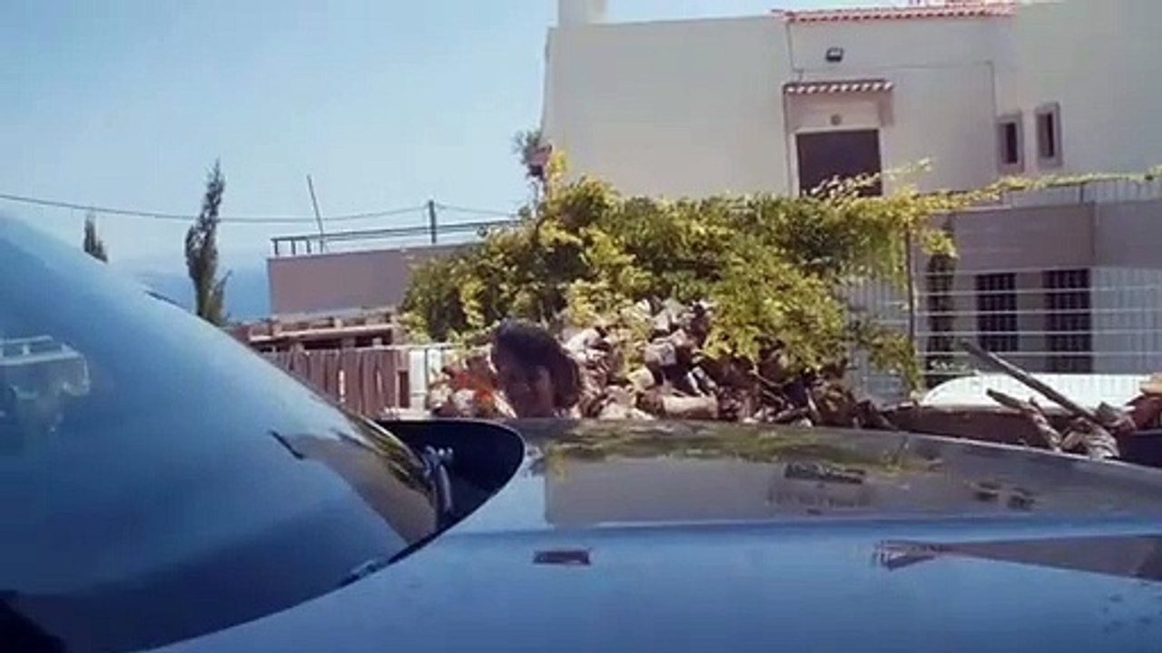 Σάκης Ρουβάς: Με το νεροπίστολο στα χέρια - Το...