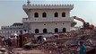 Hindistan, başkent Yeni Delhi yakınındaki tarihi camiyi yıktı
