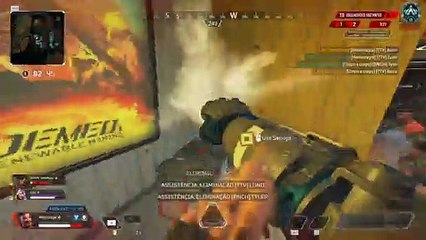 Briga de Bar... Toma na cabeça [Apex Legends Clips]