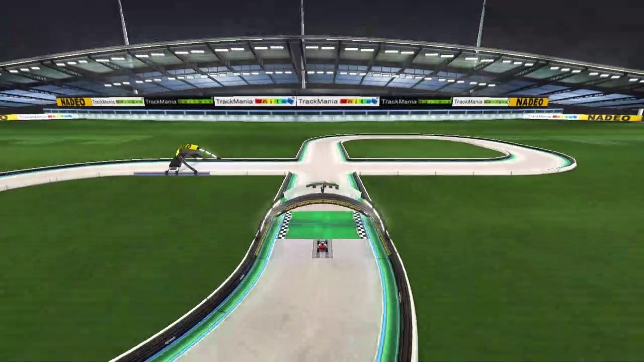 [TrackMania Nations Forever] 8-Shaped Circuit (7 Laps Version)