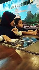 Kak Arin Pesen Makanan Buar Keluarga