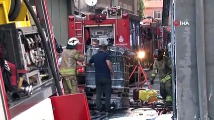 Kağıthane'de 6 katlı plastik fabrikasında korkutan yangın