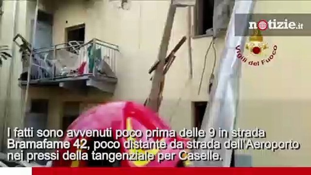 Torino, palazzina di due piani crollata: si cercano i dispersi sotto le macerie