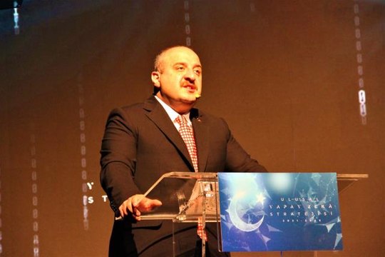 Varank: 2025'te yapay zeka alanındaki istihdamın en az 50 bine ulaşmasını hedefliyoruz