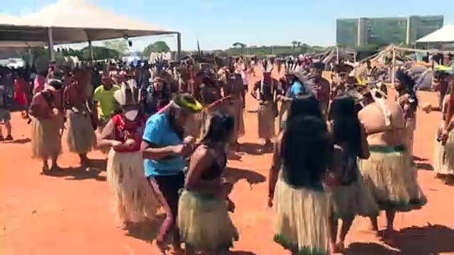 Brasilien: Indigene protestieren gegen Präsident Bolsonaro