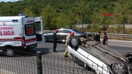 Kartal'da takla atan otomobil trafiği kilitledi