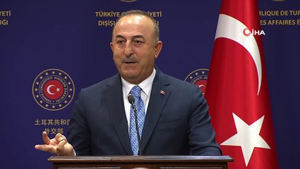 Bakan Çavuşoğlu: 'İngiltere ile ilgili haberde Türkiye'de göçmen merkezi iddiaları. BBC tweet attı, bu haberler tamamen gerçek dışıdır'
