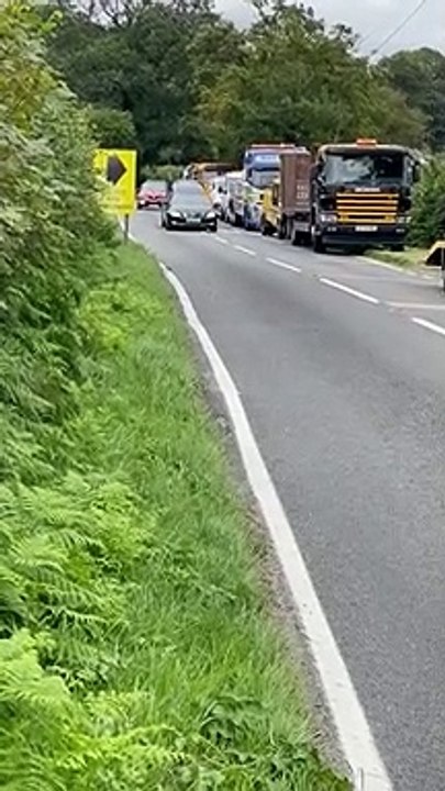 Lorry procession for Len Hounslow funeral service