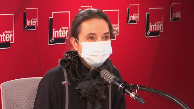 Amélie Nothomb : Il n'est jamais trop tard : mon père est mort, et j'ai pu le faire revivre le temps de ce roman. J'avais des tas de signes de sa présence.