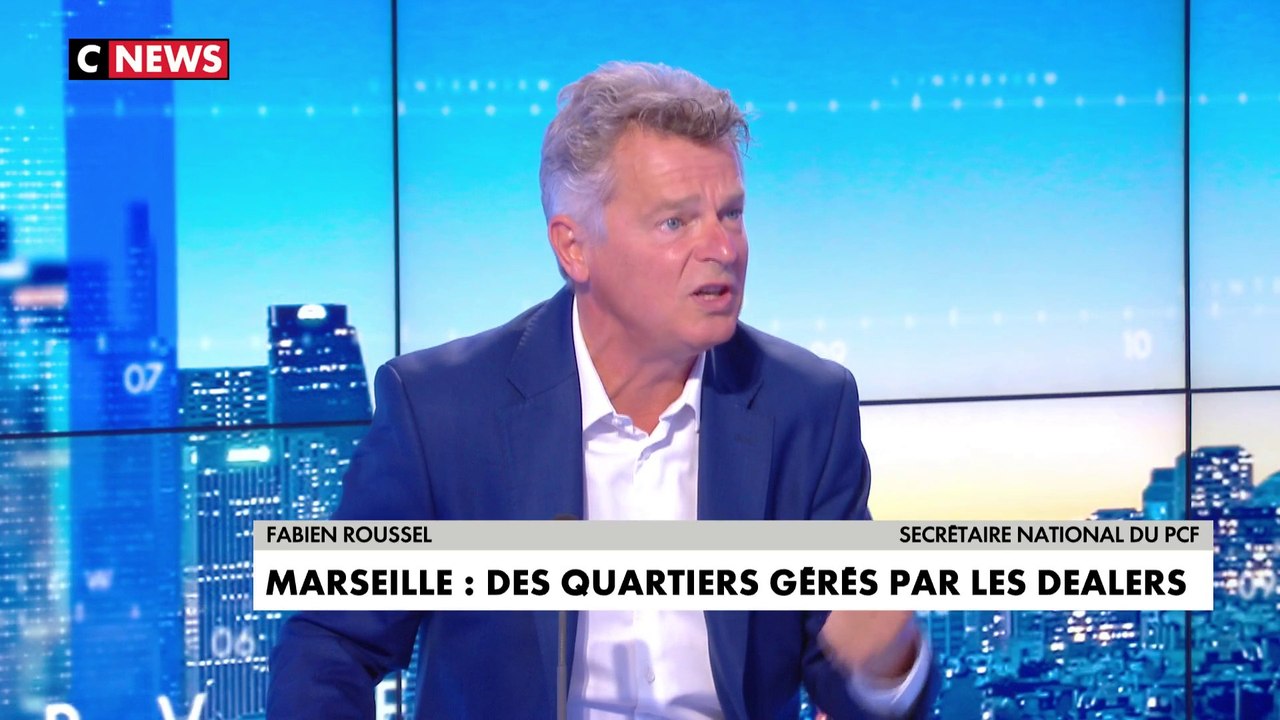 Fabien Roussel demande «beaucoup plus de moyens, de justice et d'égalité pour tous les citoyens de Marseille»