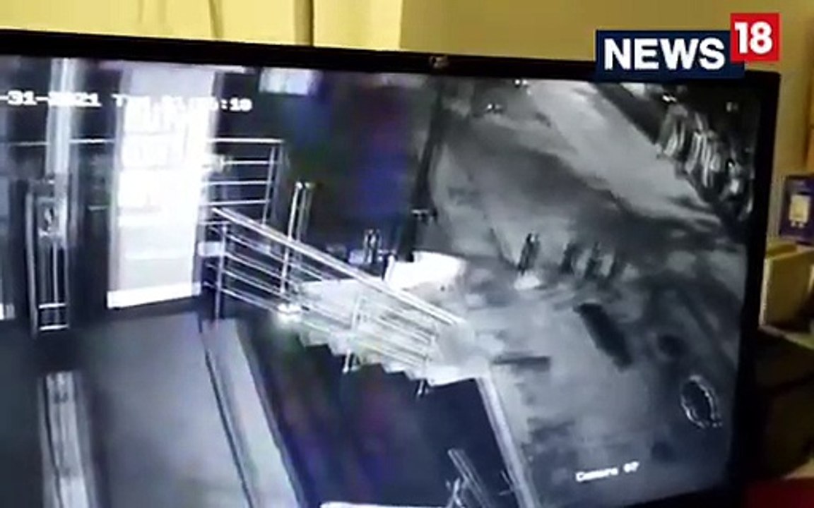 Karnataka  Audi Crashes Into Pole At A Lightning Speed In Bengaluru DMK MLAs Son Among 7 Dead_....