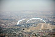 Kayseri'de yamaç paraşütü heyecanı