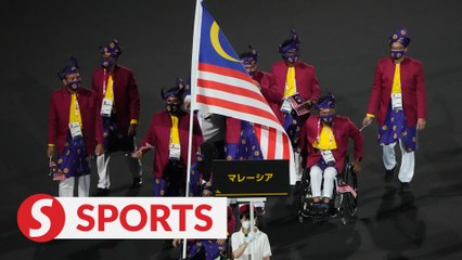 Bonnie and Siti lead Malaysian march-past at Tokyo Paralympics opening ceremony
