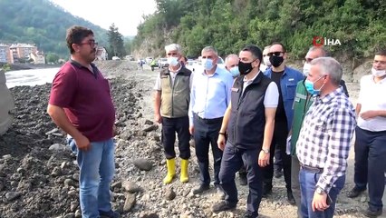 Selzede vatandaştan Bakan Pakdemirli'ye: 'Bize bir sizden fayda var, onlar hep yalan konuşuyor'