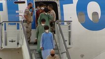 Aterrizan en Torrejón de Ardoz otros 290 afganos evacuados