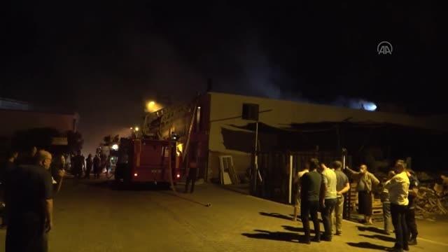 Alüminyum doğrama atölyesinde çıkan yangında hasar oluştu