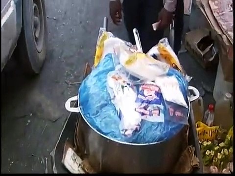 Nan komin petyonvil, yon moun ap bezwen 50 goud ou 100 goud pou yon plat aleken, chen janbe epi 150