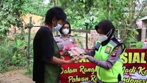Polwan Polres Bengkayang Berbagi Sembako Sambut Hari Jadi Ke-73