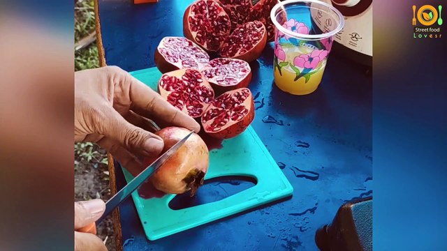 Tasty Anar (Pomegranate) Juice most popular - Indian Street Food