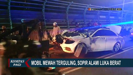 Mobil Mewah Terguling di Jalan Layang Permata Hijau, Sopir Alami Luka Berat