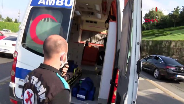 Usulsüz emniyet şeridi ve çakar kullanan ambulanslara ceza