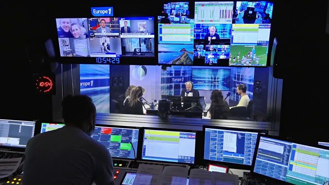 Les stories de Denis Brogniart, Raymond Domenech, Booba, Nelson Monfort et Jean-Claude Van Damme