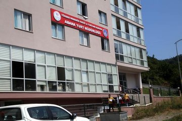 Son dakika haber: Kendini doktor olarak tanıtan kişinin yurtta kalan selzedeleri muayene ettiği belirlendi