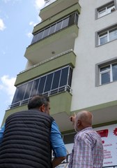 EMEKLİ ÖĞRETMEN ÇİLİNGİRİ BEKLEMEDİ, 3'ÜNCÜ KATTAN DÜŞÜP ÖLDÜ