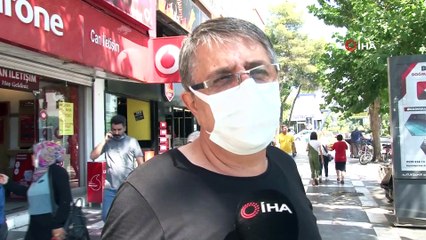 Türkiye’nin tek “kırmızı” ilinde aşı olanlar aşısızlara tepkili