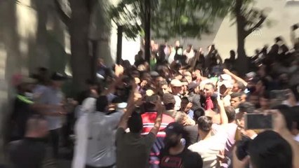 Gazze'de İsrail askerlerinin yaraladığı Filistinli hayatını kaybetti