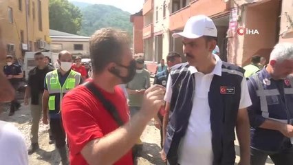 Son dakika haber! Selde mağdur olan Almanya doğumlu esnaf: "Bakan ile karşılıklı böyle bir konuşma yapıp insanların orada mutlulukla ayrıldıklarını gördüm. Dünyanın...