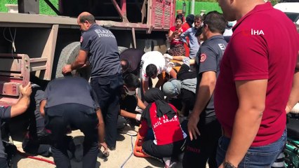 Kamyon altında can pazarı, ekipler sıkışanları kurtarmak için seferber oldu: 1 ölü, 1 ağır yaralı