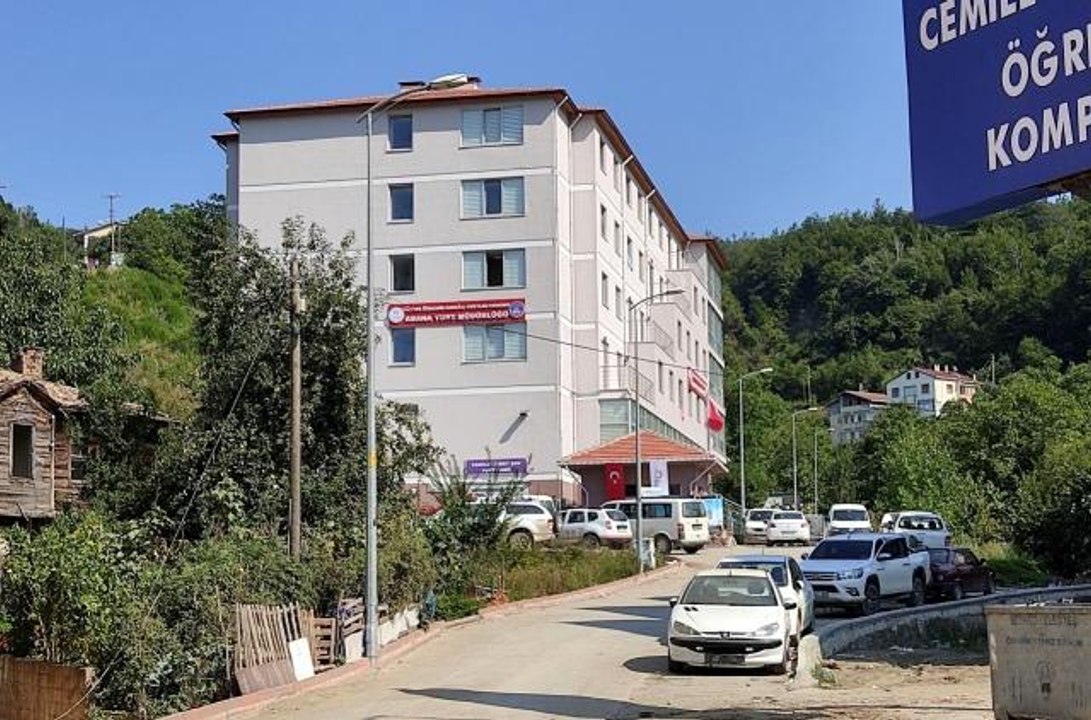 Selin vurduğu ilde akıllara durgunluk veren olay! Sahte doktor, selzedeleri muayene edip ilaç yazdı