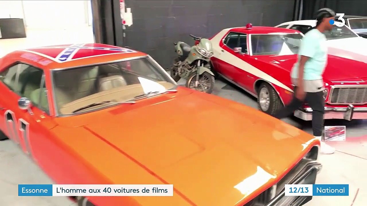 Insolite : il collectionne 40 voitures de films et séries iconiques