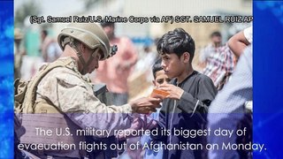 Afghanistan news - Taliban news - U.S. troops surge evacuations out of Kabul but threats persist