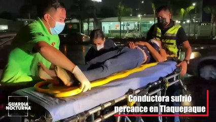 La conductora de un Chevy se impactó contra un muro de contención de la autopista a Zapotlanejo