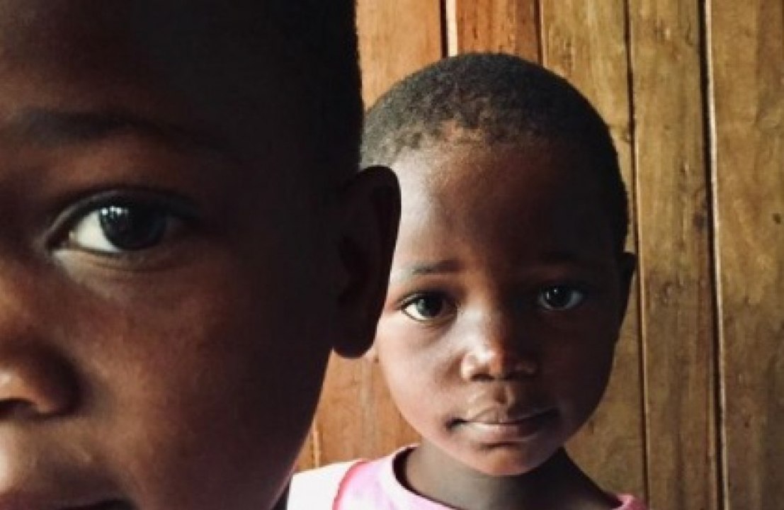 Madonna ist eine glückliche mutter