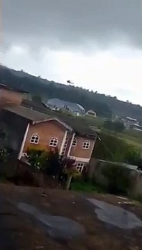 Momento en el que el helicóptero de la Marina se desploma en Hidalgo