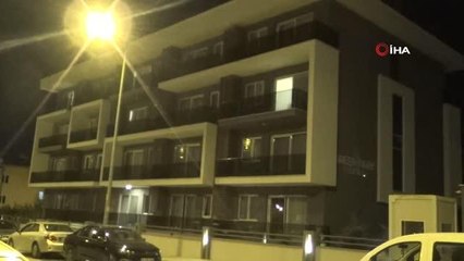 Son dakika... Ev arkadaşını öldürüp kendi başına sıktı