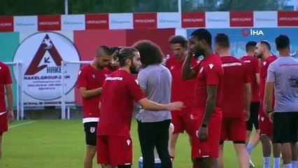 Mehmet Altıparmak: “Futbolcuya değil, takıma dayalı düzenimiz var”