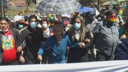 Tensión en las puertas de la cárcel donde está la expresidenta boliviana Jeanine Áñez