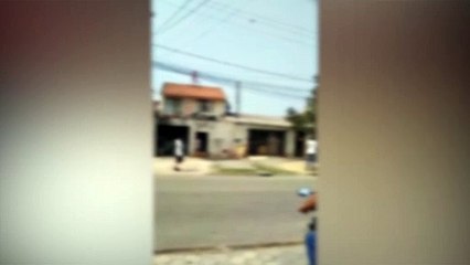 Vídeo mostra suspeito de furto sendo agredido no PR