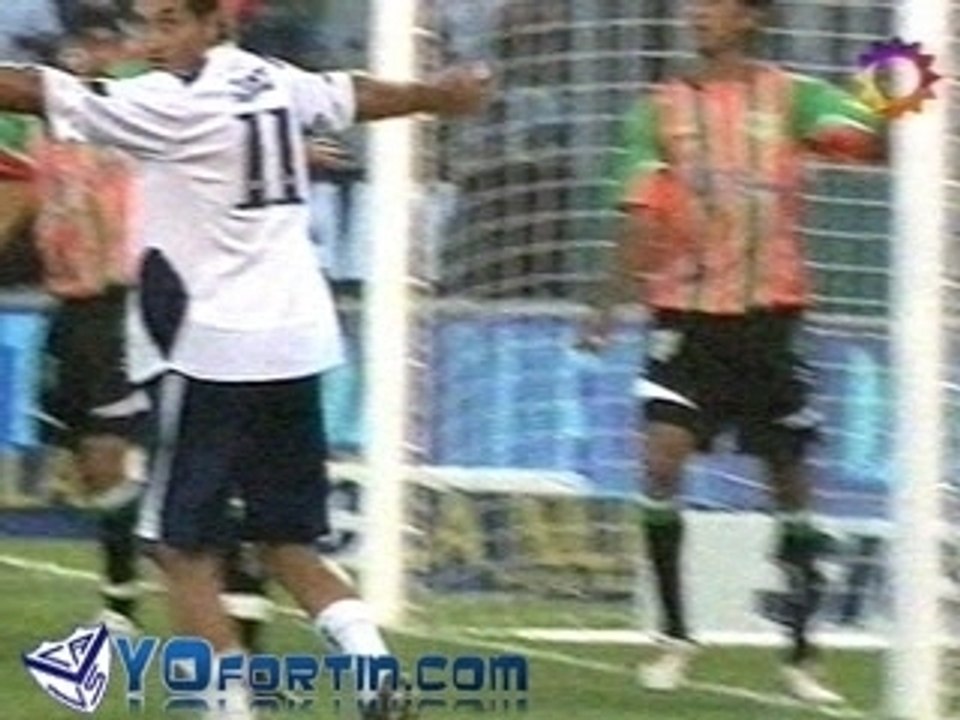 Vélez Sarsfield - 3fecha_clau08_FDP