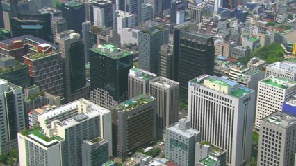 한은, 올해 성장률 전망 4% 유지...물가는 2.1%로 올려 / YTN