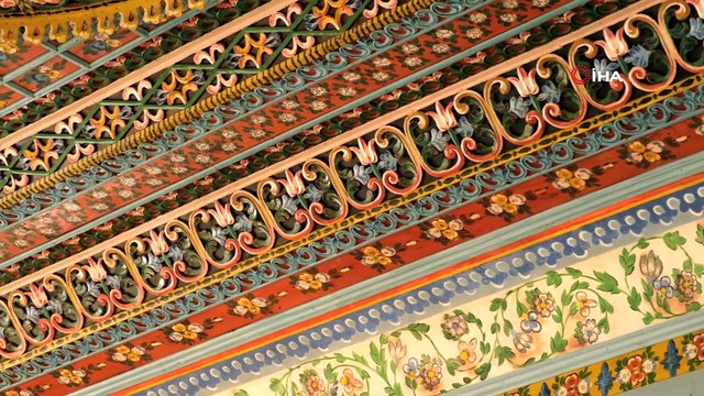 Nadide eserler arasında yer alıyor, süslemeleriyle kendine hayran bırakıyor