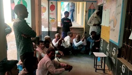 Rajasthan Panchayat Election 2021 : पंचायत चुनाव के पहले चरण के लिए हो रही वोटिंग, देखें वीडियो