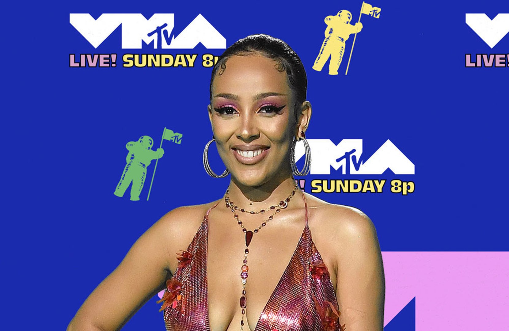 ⁣Doja Cat is hosting MTV Video Music Awards