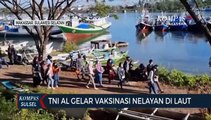 TNI Lantamal VI Makassar Vaksin Ratusan Nelayan Di Makassar